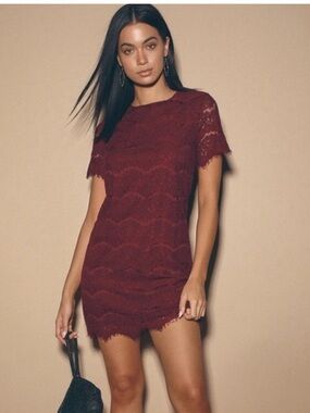 NWT Lulus Women’s Burgundy/Maroon Lace Sheath Dress Scallop Edges - Size L 10/12
